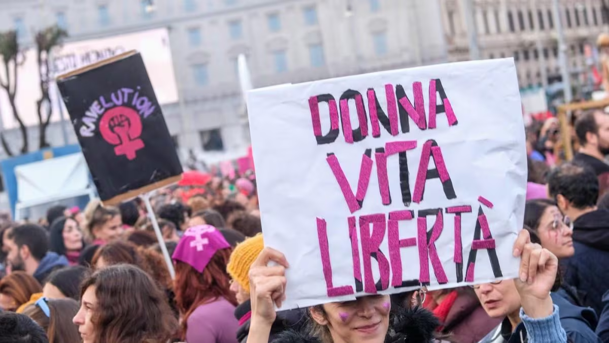 Perché l’8 marzo è importante parlare della violenza economica contro le donne